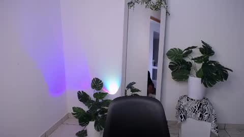 Mily Ortiz online show from 29, 4, 2026