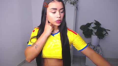 Mily Ortiz online show from 7, 7, 2026