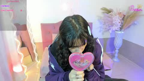 mily_tay online show from 15, 4, 2026