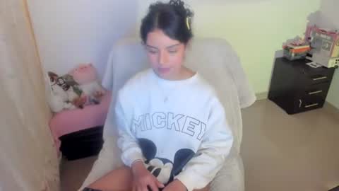 Snapshot of mimi_sa chatting on 19, 6, 2026 Mimii online show from 19, 6, 2026