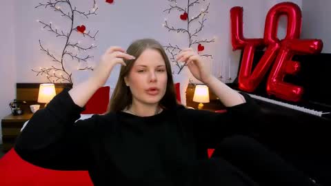 Kelly online show from 25, 2, 2025