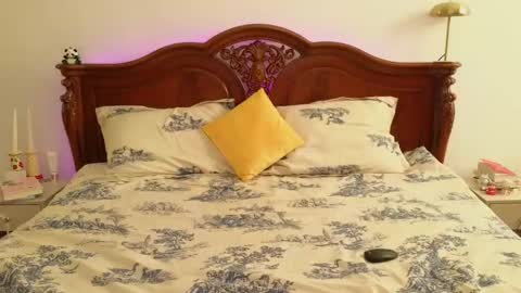 mimichelle online show from 18, 2, 2025