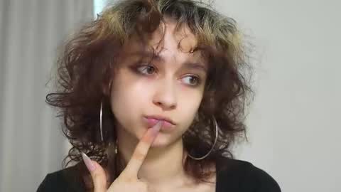  IRIS  online show from 18, 10, 2025