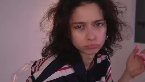  IRIS  online show from 4, 12, 2025