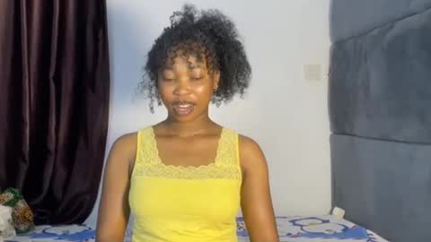 Snapshot of mimiluv6 chatting on 8, 11, 2025 mimi online show from 8, 11, 2025