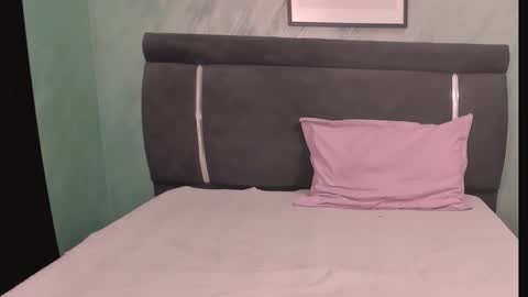 Snapshot of mimixo99 chatting on 15, 11, 2025 mimixo99 online show from 15, 11, 2025