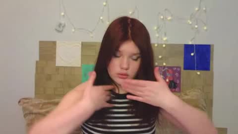 hi Im Mina  online show from 18, 5, 2026