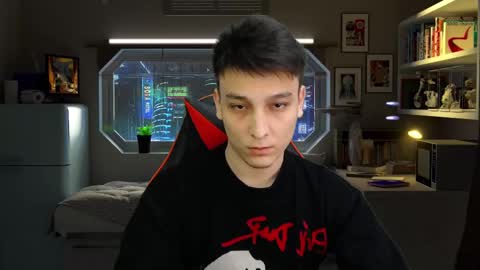 Snapshot of minato_kono chatting on 13, 10, 2025 minato_kono online show from 13, 10, 2025