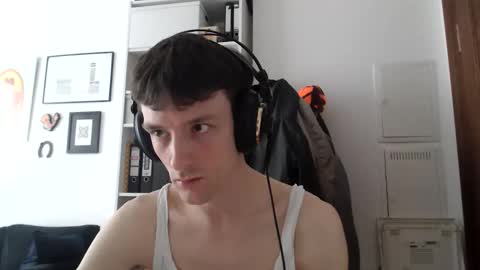 Snapshot of mindly chatting on 27, 10, 2025 Mindly online show from 27, 10, 2025