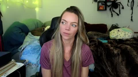 Snapshot of mindymars chatting on 13, 1, 2025 Mindy Mars online show from 13, 1, 2025