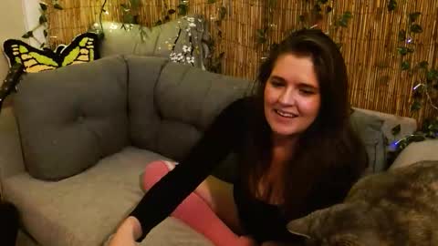 Mindy online show from 1, 12, 2025