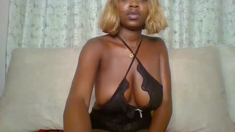 STRAWBERRY online show from 21, 1, 2025