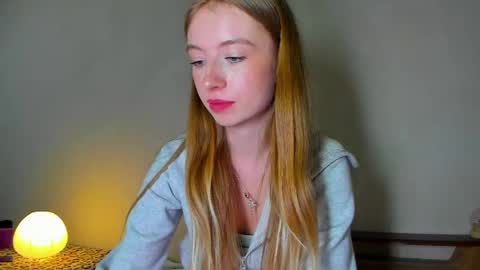 Snapshot of minidiva_ chatting on 11, 5, 2026 Amelia online show from 11, 5, 2026