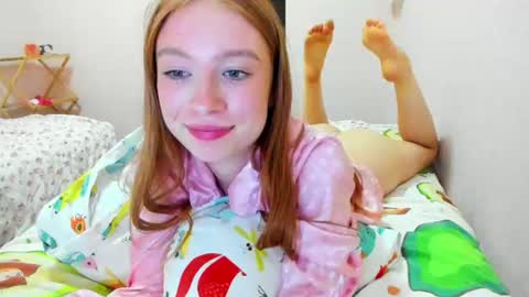 Snapshot of minidiva_ chatting on 7, 7, 2026 Amelia online show from 7, 7, 2026
