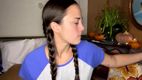 minimaggie online show from 18, 10, 2025