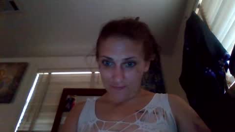 Snapshot of minnie2sexi chatting on 21, 5, 2026 Minnie online show from 21, 5, 2026