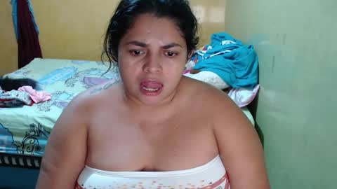 Snapshot of minnie_bbw69 chatting on 5, 10, 2025 Andrea online show from 5, 10, 2025