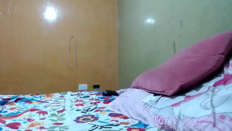 Snapshot of minnie_bbw69 chatting on 17, 11, 2025 Andrea online show from 17, 11, 2025