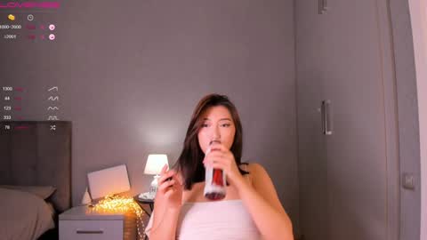 Snapshot of minnie_jin chatting on 2, 2, 2025 minnie_jin online show from 2, 2, 2025