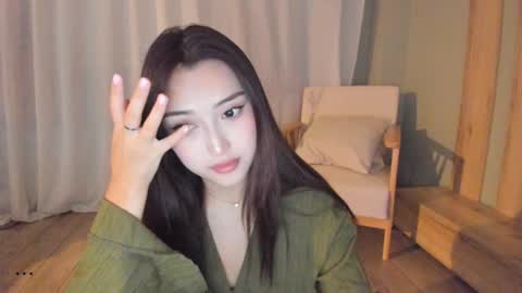 Snapshot of minnie_jin chatting on 13, 10, 2025 minnie_jin online show from 13, 10, 2025