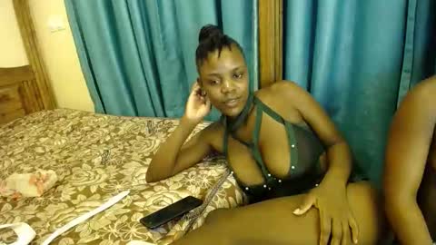 Snapshot of minnie_lila chatting on 16, 9, 2025 Lila online show from 16, 9, 2025