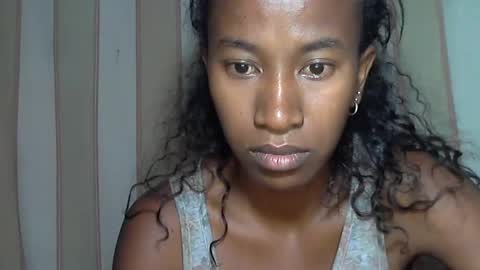 minouch211907 online show from 18, 2, 2025