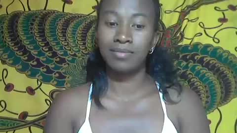 minouch211907 online show from 12, 10, 2025