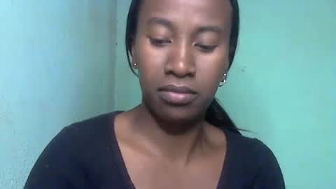 minouch211907 online show from 18, 5, 2026