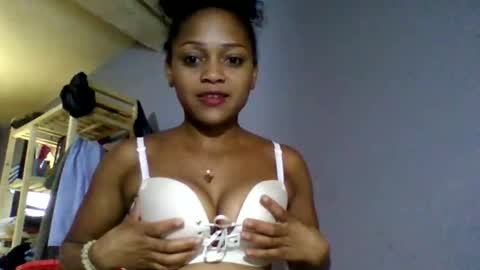 Snapshot of miorasexy chatting on 6, 2, 2026 miorasexy online show from 6, 2, 2026