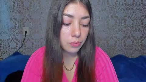 Snapshot of mira_bloempje chatting on 7, 10, 2025 Mira online show from 7, 10, 2025