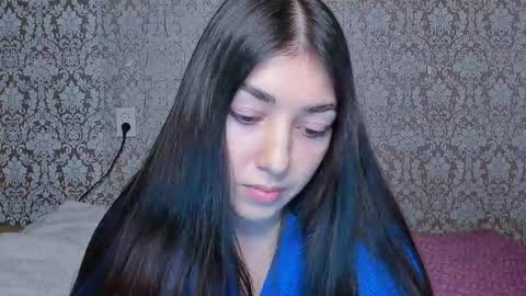 Snapshot of mira_bloempje chatting on 15, 12, 2025 Mira online show from 15, 12, 2025