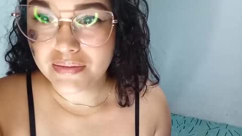 Snapshot of mira_cherry chatting on 26, 10, 2025 mira_cherry online show from 26, 10, 2025