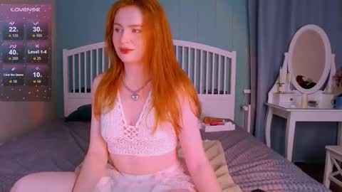 Snapshot of mira_glace chatting on 22, 10, 2025 Mira3 online show from 22, 10, 2025