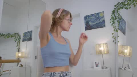 mira_marni online show from 13, 11, 2025