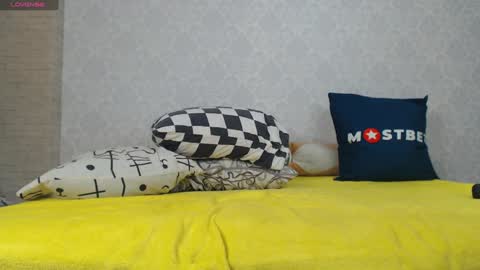 Snapshot of mira_one_ chatting on 27, 12, 2024 mira_one_ online show from 27, 12, 2024