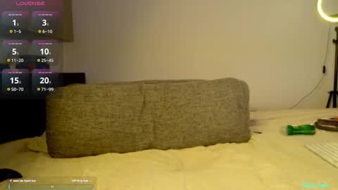 Snapshot of mira_sph chatting on 14, 10, 2025 Mira Sph online show from 14, 10, 2025