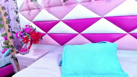 mirabella_miller online show from 14, 9, 2025