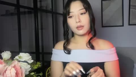 Snapshot of mirafloat chatting on 7, 11, 2025 mirafloat online show from 7, 11, 2025