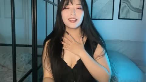 Snapshot of mirafloat chatting on 30, 11, 2025 mirafloat online show from 30, 11, 2025