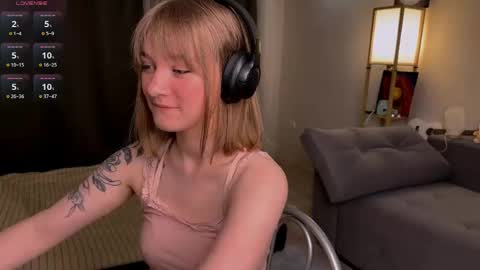 Snapshot of mirakissss chatting on 3, 5, 2026 Mira online show from 3, 5, 2026