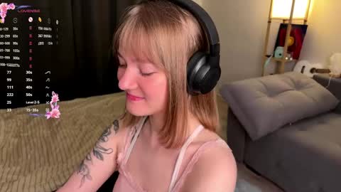 Snapshot of mirakissss chatting on 12, 5, 2026 Mira online show from 12, 5, 2026