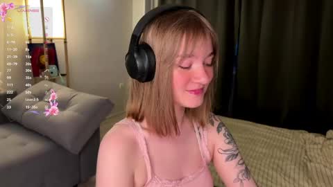 Snapshot of mirakissss chatting on 17, 5, 2026 Mira online show from 17, 5, 2026
