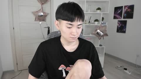              online show from 8, 2, 2025