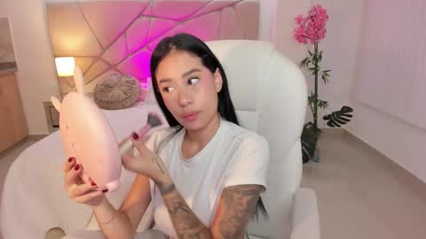 Snapshot of miranda_crawfor chatting on 29, 11, 2025 miranda_crawfor online show from 29, 11, 2025