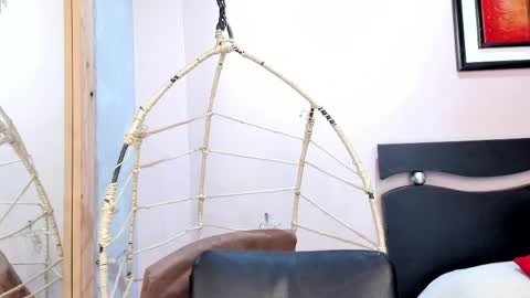    online show from 30, 3, 2026