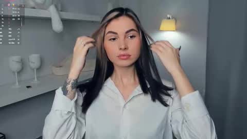 Snapshot of mirandabettman chatting on 5, 12, 2025 My name is Adele online show from 5, 12, 2025