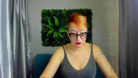 Snapshot of mirandagill chatting on 9, 12, 2024 mirandagill online show from 9, 12, 2024