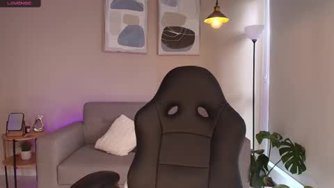 Snapshot of mirandashaw chatting on 10, 2, 2025 Miranda Shaw online show from 10, 2, 2025