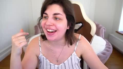 Snapshot of mirandawarm chatting on 23, 4, 2026 Miranda online show from 23, 4, 2026