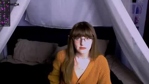 Snapshot of miriam_crazy chatting on 11, 9, 2025 miriam_crazy online show from 11, 9, 2025